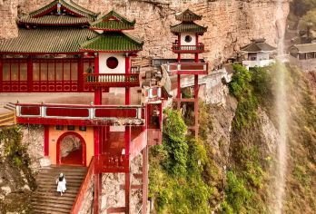 【金秋限时不涨价】南靖土楼出发漳州灵通山风景区悬空寺一日游【纯玩0购物，靠谱当地向导司机师傅带您发现灵通风景区悬空寺的美；】