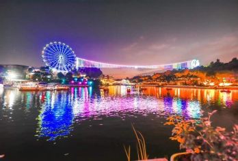 【隐贤山庄】一票畅玩·机动游戏·动物园·玻璃桥·欢乐休闲一日【[动物探秘]亲亲动物园：探秘动物王国，感受猛兽呼吸，与自然生态融为一体】