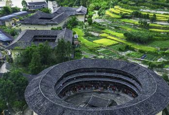 永定高北土楼群加鹭江夜游包车一日游【私人定制包车服务，全程时间充足，轻松自由行线路，家人般的接待精致小团专属服务】