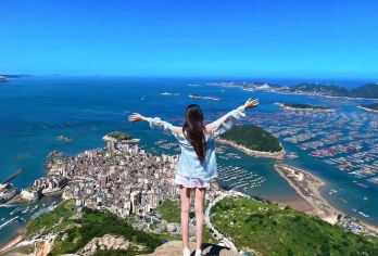 【网红连江拼小团8人】奇达村+旗冠顶+平流尾地质公园福州接送【[山海童趣·地质探奇] 漫步平流尾千米海蚀平台，黄岐沙滩亲子嬉浪，寓教于乐感受自然地质魅力。】