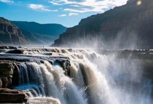 山西黄河壶口瀑布旅游区+山西王家大院一日游【太原出发-精讲】【[品质保证]全程无购物，尽享品质旅程。】