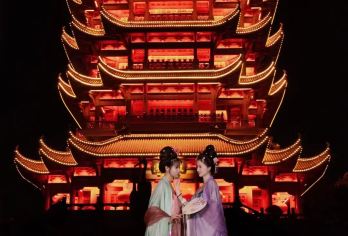 黄鹤楼一日游【亲子研学|商务接待|无线耳麦|灵活自由】【[亮点一]精选游览线路，一步一景，拒绝走马观花】