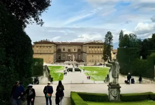 意大利佛罗伦萨圣母百花大教堂+波波里花园+五渔村包车一日游【1.中文包车，上门接送，全程坐车畅玩一整天】