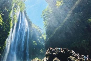 三峡大坝旅游区+三峡大瀑布包车一日游【单独包车|上门接送】【[一对一包车]专车上门接送，车辆费用全含，明码消费】