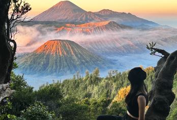 印尼布罗莫火山一日游【一人可订/独立专团or拼团/含吉普车】【可独立专车专团出行或拼私家小团，拒绝人多拥挤，行程更自由】