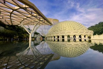 牛首山文化旅游区半日游【上午半日游，轻松无压力，南京南站接】【跟团+自由行搭配，全新组合，门票全含无购物无自费 抢票的脏活累活我们干！】