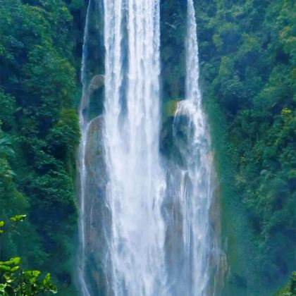 广西百色古龙山大峡谷+通灵大峡谷一日游中英文服务不含门票