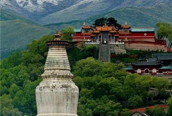 太原五台山一日包车游【上门接送，自家门口轻松参团，无需自行前往指定地点，节省了时间和精力】