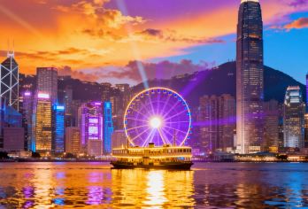 香港尖沙咀+天星小轮+香港故宫文化博物馆+太平山顶一日游【海防道熟食街市】