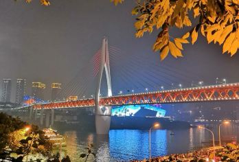 重庆解放碑+长江索道+ 南山包车一日游【城市美食线，舌尖上的重庆】