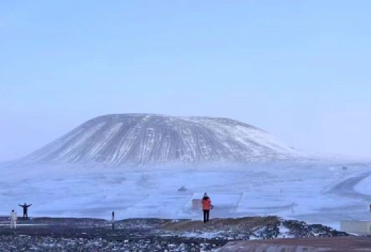 辉腾锡勒草原+乌兰哈达火山1日游【小拼团已含火山门票】【可选2-6人精致小拼团，或私家独立包车游(*拼团含首道门票，包车不含门票）】