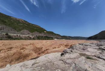 小西天+山西黄河壶口瀑布旅游区包车游【悟空同款：游戏取景地热门景点1：1还原游戏场景。小西天：观精美悬塑艺术。黄河壶口瀑布：磅礴气势】