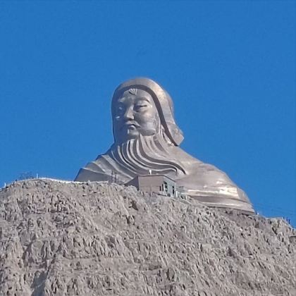 银川+乌海湖网红穿沙公路+拉僧庙+远观甘德尔山纯玩一日游