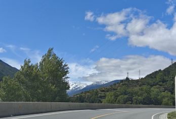 【黄九站-九寨沟 保姆/大巴直通车｜固定点位｜班次可选】【高铁站—九寨沟口，商务车可送达到酒店｜大巴车固定点位上下车】