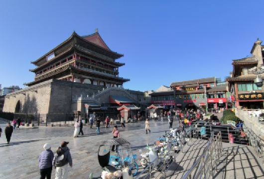 西安市区一日游包车（大唐不夜城+大雁塔+钟鼓楼+回民街）【陕西历史博物馆+西安城墙+回民街+大唐不夜城+大雁塔喷泉[定制包车游]】