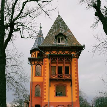 贝尔格莱德-帕利奇湖-苏博蒂察市政厅-犹太会堂包车游