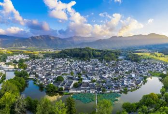 宏村景区下午半日游【深度讲解+黄山北站集合出发|纯玩无购物】【[随心选择]20人精致团或30人常规团或私家VIP团，自由选择，60分钟深度人文讲解！】