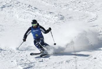 【南阳出发】老界岭滑雪1日游·含车+雪票+雪具【场地大、雪道多、雪具新】