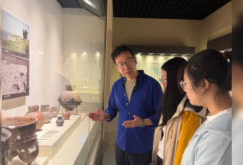 辽宁省博物馆【大笙说讲师团/精讲2.5-3.5小时/含耳麦】【[资深导游]“大笙说”金牌导游带队，专业知识丰富对景点信息掌握全面且深入，能为游您供高质量讲解。】