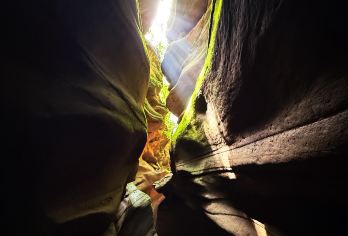 延安甘泉大峡谷一日游【西安往返直通车】【数百万年的水、风和时间雕琢而成的奇妙世界】