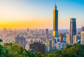 【桃园国际机场过境/转机之旅】台北市内包车游|中/英文司机【行程可调，可定制行程，解锁多元化体验】