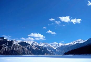 新疆天山天池一日游纯玩无购物店无强制消费+导游带团+冲量特惠【《出行无忧》：多个集合点上车+免去不好打车困扰；】