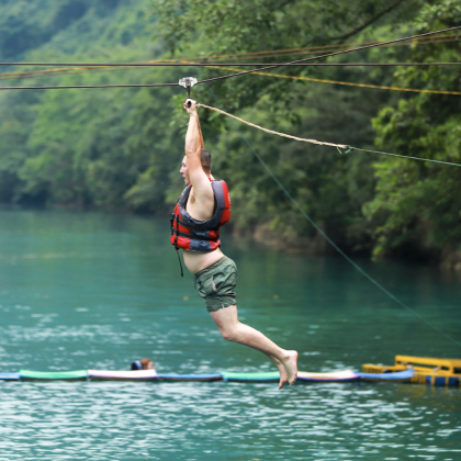   【越南中部一日游】凤牙洞 + 寨河黑暗洞一日游