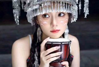 【16人团·含接送·含必消景交·纯玩】恩施大峡谷一日游【[匠心独具]恩施，一个如诗如画的地方，等待着你的探索。 踏上这片土地，仿佛进入了一个梦幻的世界。】