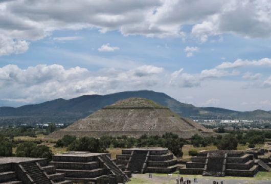 墨西哥墨西哥城市区网红景点打卡查普尔特佩克等-包车一日游【精选热门景点，高效游玩不走回头路，深度了解文化内涵，贴心服务保障，轻松享受旅程，性价比超高的旅行。】