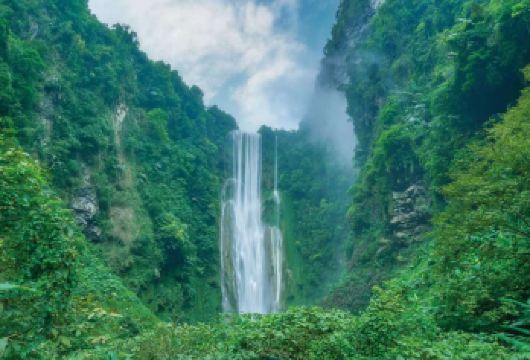 广西百色-通灵大峡谷+德天大瀑布上门接送一日游【中越边境-德天跨国大瀑布，中国六大瀑布之一】