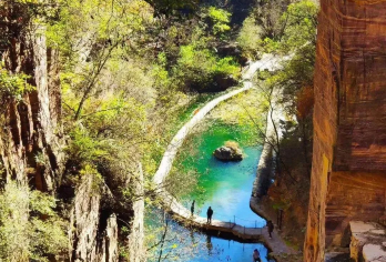 新乡市区包车往返｜南太行-秋沟-齐王寨一日游（多车型可选）【[一对一包车]专车上门接送，车辆费用全含】