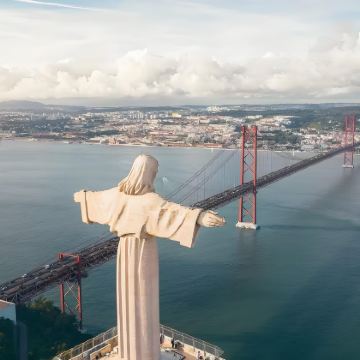 里斯本+塞图巴尔区环线包车一日游：海岸堡垒与里斯本地标之旅