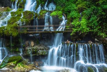 螺髻山＋九十九里温泉小包团1日游【2-8人  上门接送】【上午欣赏螺髻山美景，下午体验九十九里瀑布温泉】