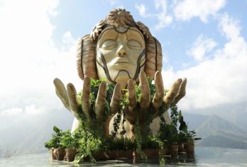 越南沙巴SAPA一日游：独立成团&沙巴小镇+古街+百年教堂【[法式山城秘境]穿越云雾，邂逅高山梯田与色彩斑斓的少数民族集市】