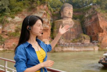 乐山大佛船游丨含船票•人工讲解丨赠耳麦•乌尤寺讲解丨场次可选【品质出游】
