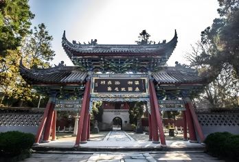 6人团-汉中油菜花+皇塘水乡+武侯祠+马超墓+诸葛古镇【优选当地老司机，熟悉路况，更熟悉当地民俗风情，让旅游不再走马观花。】