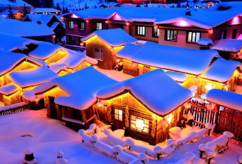 中国雪乡+大秃顶子山一日游【巴士含午餐◆6人团◆纯玩无购物】【亮点一：亚布力西站/滑雪度假区酒店起止，小团专车接送，全程无购物】