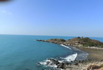 浪漫西岛纯玩一日游【三亚美丽止于东西玳瑁洲，海南原生态岛屿，椰林沙滩礁石及原岛居民区构成了天然的海岛画卷】
