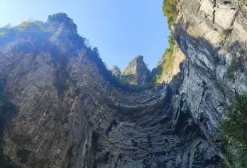 重庆武隆天生三桥+龙水峡地缝+乌江画廊一日游【拼小团可包车】【1.自营发团，品质有保障，上门接，不进任何购物店，不在车上卖任何东西，让您体验真真正正的纯玩之旅。】