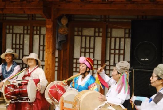 图们深度精华一日游|赠接米祈福|含餐+百年部落|当地向导讲解【深度体验专属祈福|特别赠送接米祈福活动 深度探访华严寺 百年部落等精华景点体验远超常规旅行 省心便利】