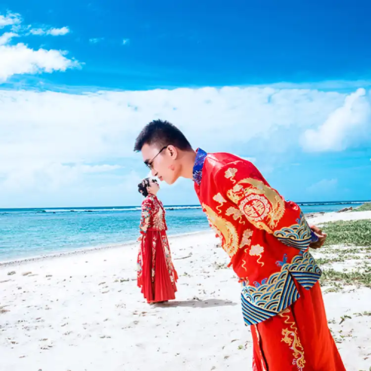 三亚旅拍 三亚4天3晚婚纱蜜月婚拍 产品包邮 情侣写真 摄影拍婚纱照 接机