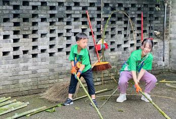 四川成都都江堰熊猫乐园义工一日营研学【10人内小团+含午餐】【八大研学体验：观察陪伴国宝+饲养学习+窝窝头制作+观看大熊猫纪录片+制作精细食物+青团分析/采集竹笋】