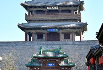 太原古县城+蒙山大佛+晋祠博物馆包车一日游中英文服务【千年画魄惊天下，醋香漫园品晋味，双塔凌霄瞰龙城，钟楼街巷醉唐风。】