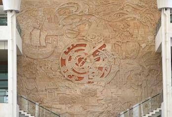 海南博物馆+骑楼老街+雷琼火山地质公园+云洞图书馆+西海岸【高效串联海口“南洋风情”、“火山奇观”与“海滨浪漫”。】