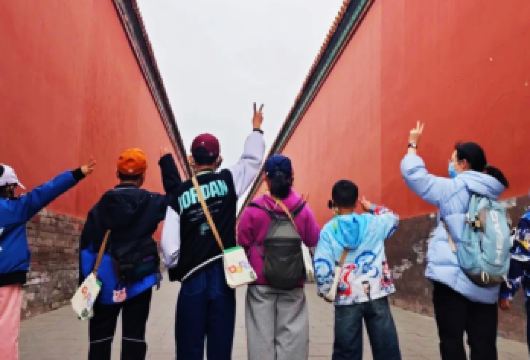 【故宫儿童单飞】北京故宫博物院寻找故宫里的大怪兽【含票】【精品小团双师护航：严控团型人数，配备研学导师+安全看护双师，全程跟拍并实时群内播报孩子动态，家长安心】