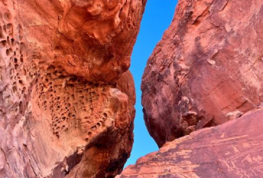 美国私享行-Vegas地标深度游[火焰谷+七彩石]-安全无忧【专业行程定制，精选热门景点，高效游玩不走回头路，贴心服务保障，轻松】