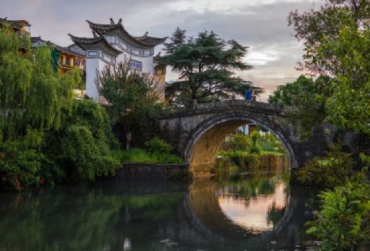 腾冲和顺古镇+热海风景区+云峰景区包车一日游【全程中文司导，包车10小时服务】