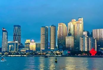 青岛包车一日活动+八大关+青岛啤酒博物馆+栈桥+德国总督府【专注品质/私家团/市区景区任选包车/所有景点任意搭配】