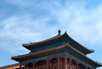 【精品】故宫博物院半日游散拼【中英文导游讲解・含珍宝馆】【[优选导游]:资历丰富，幽默风趣，认真负责，乐于助人】