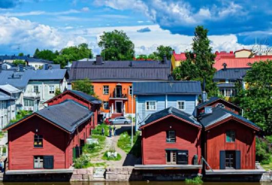 芬兰赫尔辛基市区经典打卡+波尔沃古城一日游【中文定制包车】【尊享一对一高端行程定制，豪华包车专属礼遇，专业旅行顾问24小时恭候垂询。】